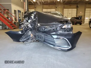 2023 Toyota Camry LE z VIN 4T1R11AK3PU776521, wystawiony jako Copart lot #55927255 z przebiegiem 50 323 mil mil oraz Szkoda całkowita • Salvage title. Historia ofert i sprzedaży dostępna na DreamBid. Obrazek 5.