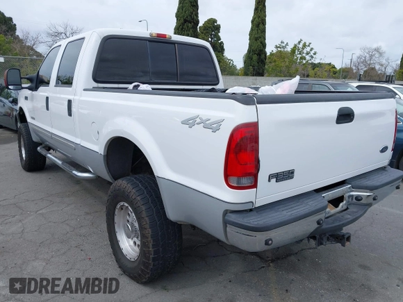 2003 Ford F-350 XL z VIN 1FTSW31P53ED77760, wystawiony jako IAAI lot #41656643 z przebiegiem 176 489 mil mil oraz . Historia ofert i sprzedaży dostępna na DreamBid. Obrazek 3.
