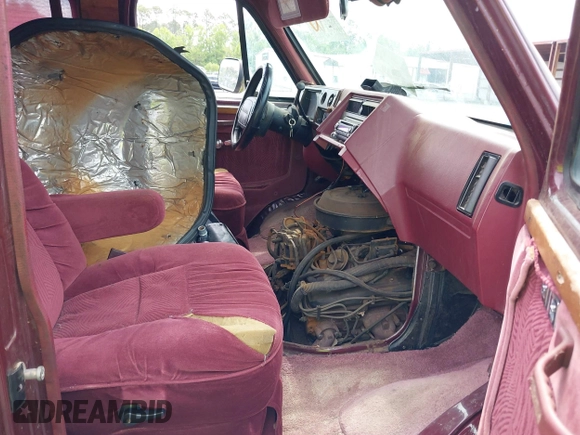 1994 Chevrolet Chevy Van z VIN 1GBEG25K4RF177057, wystawiony jako IAAI lot #42090808 z przebiegiem 123 654 mil mil oraz . Historia ofert i sprzedaży dostępna na DreamBid. Obrazek 5.