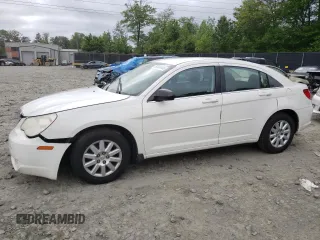 2010 Chrysler Sebring Touring z VIN 1C3CC4FB5AN192786, wystawiony jako Copart lot #56566445 z przebiegiem 194 869 mil mil oraz Szkody całkowita. Historia ofert i sprzedaży dostępna na DreamBid. Obrazek 1.