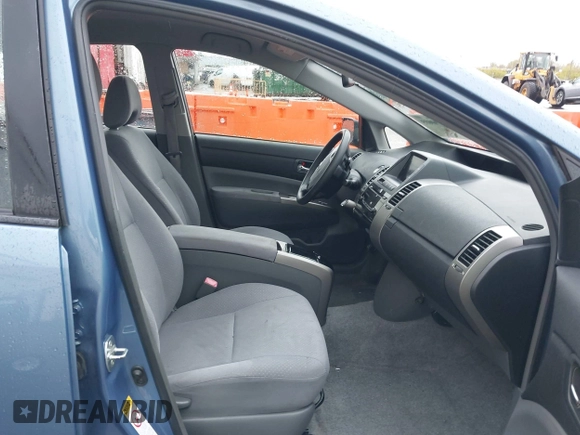 2008 Toyota Prius with VIN JTDKB20U387749282, listed as a IAAI auction lot 41906598 with 124,645 mi miles and . Bid and sale history available at DreamBid. Image 5.