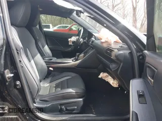2020 Lexus IS 300 F Sport z VIN JTHGA1D20L5106242, wystawiony jako IAAI lot #41820832 z przebiegiem 40 403 mil mil oraz . Historia ofert i sprzedaży dostępna na DreamBid. Obrazek 5.