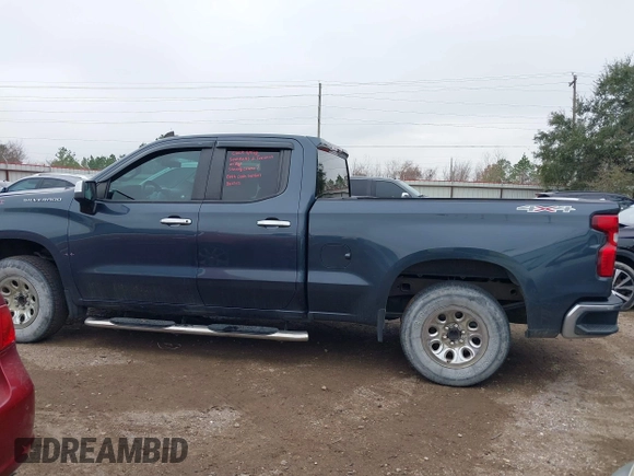 2020 Chevrolet Silverado 1500 LT with VIN 1GCRYDED3LZ169836, listed as a IAAI auction lot 41381881 with 98,804 mi miles. Bid and sale history available at carsss.com. Image 15.