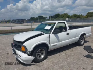 1997 GMC Sonoma with VIN 1GTCS1441VK518317, listed as a IAAI auction lot 41942735 with 75,862 mi miles and . Bid and sale history available at DreamBid. Image 2.