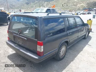 1997 Volvo 960 z VIN YV1KW9600V1042005, wystawiony jako IAAI lot #42196892 z przebiegiem 221 512 mil mil oraz . Historia ofert i sprzedaży dostępna na DreamBid. Obrazek 4.