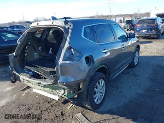 2018 Nissan Rogue S with VIN 5N1AT2MV1JC850356, listed as a IAAI auction lot 41377616 with 555,746 mi miles. Bid and sale history available at carsss.com. Image 4.
