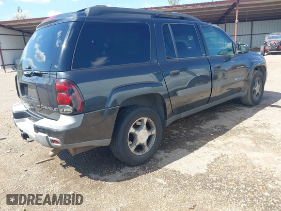 2004 Chevrolet TrailBlazer EXT LT with VIN 1GNET16S046124176, listed as a IAAI auction lot 41784048 with 186,297 mi miles. Bid and sale history available at carsss.com. Image 4.