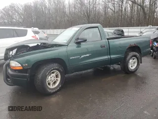 2000 Dodge Dakota z VIN 1B7FL26X4YS723738, wystawiony jako Copart lot #43322515 z przebiegiem 225 641 mil mil oraz Szkoda całkowita • Salvage title. Historia ofert i sprzedaży dostępna na DreamBid. Obrazek 1.