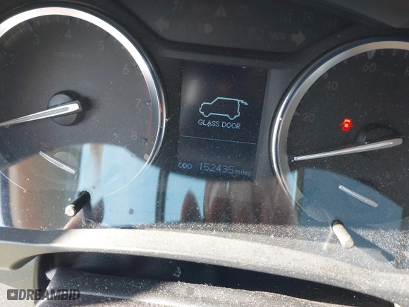 2015 Toyota Highlander LE with VIN 5TDBKRFH2FS104046, listed as a IAAI auction lot 41787583 with 152,435 mi miles. Bid and sale history available at carsss.com. Image 7.