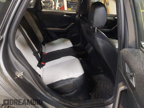 2021 Volkswagen Jetta S z VIN 3VWC57BU8MM102850, wystawiony jako IAAI lot #41856714 z przebiegiem 40 754 mil mil oraz . Historia ofert i sprzedaży dostępna na DreamBid. Obrazek 8.