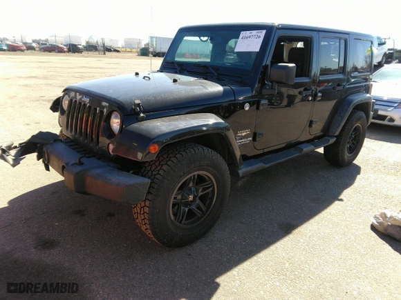2015 Jeep Wrangler Unlimited Sahara with VIN 1C4BJWEG0FL568237, listed as a IAAI auction lot 41697726 with 82,751 mi miles. Bid and sale history available at carsss.com. Image 17.
