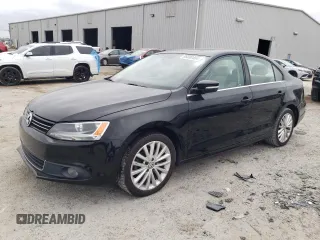 2013 Volkswagen Jetta SEL с VIN 3VWLX7AJ1DM388428, выставлен на аукционе Copart как лот 86888464 с пробегом 86 073 миль миль и Списание • Salvage title. История ставок и продаж доступна на DreamBid. Изображение 1.