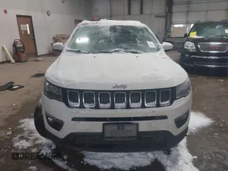 2020 Jeep Compass Latitude with VIN 3C4NJDBB3LT138454, listed as a IAAI auction lot 41614631 with 82,079 mi miles and . Bid and sale history available at DreamBid. Image 12.