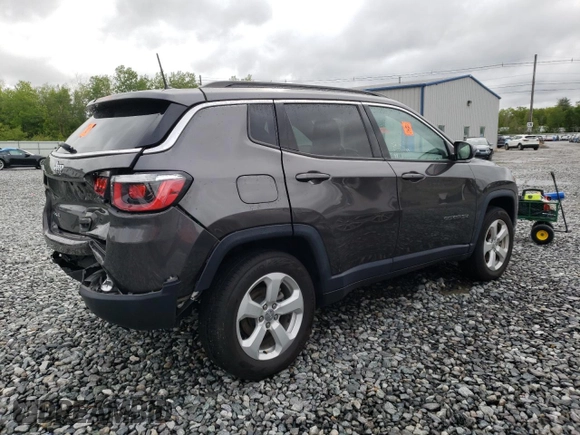 2020 Jeep Compass Latitude with VIN 3C4NJDBB2LT228128, listed as a Copart auction lot 57214605 with 46,218 mi miles and Salvage title. Bid and sale history available at DreamBid. Image 3.