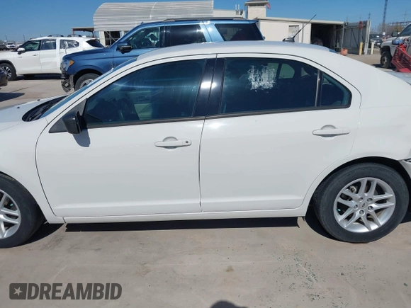2012 Ford Fusion S with VIN 3FAHP0GA0CR137074, listed as a IAAI auction lot 41756162 with 165,205 mi miles. Bid and sale history available at carsss.com. Image 14.