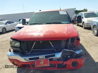 2005 GMC Sierra 1500 SLE z VIN 2GTEC13T951199456, wystawiony jako IAAI lot #41713285 z przebiegiem 219 386 mil mil oraz . Historia ofert i sprzedaży dostępna na DreamBid. Obrazek 12.