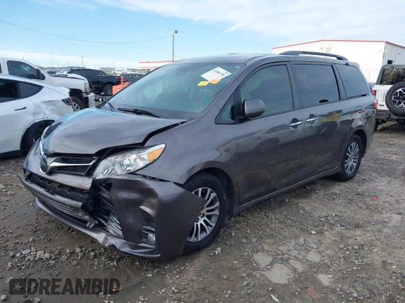 2020 Toyota Sienna XLE Auto Access Seat with VIN 5TDYZ3DCXLS074767, listed as a IAAI auction lot 41584795 with 73,568 mi miles. Bid and sale history available at carsss.com. Image 17.