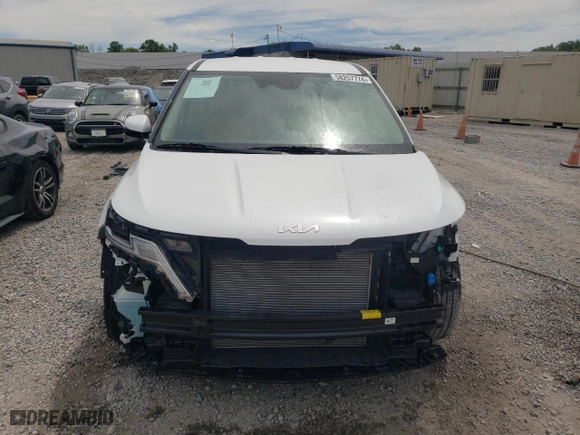 2024 Kia Carnival LX with VIN KNDNB4H38R6398560, listed as a Copart auction lot 58257774 with 4,671 mi miles and Salvage Title. Bid and sale history available at carsss.com. Image 5.