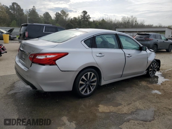2017 Nissan Altima SV with VIN 1N4AL3AP2HC211791, listed as a Copart auction lot 51062005 with 122,216 mi miles and Salvage title. Bid and sale history available at DreamBid. Image 3.