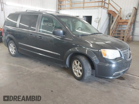 2012 Chrysler Town & Country Touring z VIN 2C4RC1BG3CR350599, wystawiony jako IAAI lot #42307293 z przebiegiem 233 082 mil mil oraz . Historia ofert i sprzedaży dostępna na DreamBid. Obrazek 1.