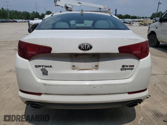 2013 Kia Optima EX z VIN 5XXGN4A78DG168380, wystawiony jako Copart lot #59314155 z przebiegiem Nie podano mil oraz Czysty tytuł • Clean title. Historia ofert i sprzedaży dostępna na DreamBid. Obrazek 6.
