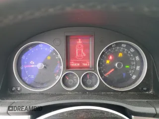 2008 Volkswagen Jetta GLI z VIN 3VWDJ71K28M076994, wystawiony jako Copart lot #45211155 z przebiegiem 165 838 mil mil oraz Szkoda całkowita • Salvage title. Historia ofert i sprzedaży dostępna na DreamBid. Obrazek 9.