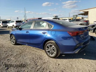 2024 Kia Forte LXS with VIN 3KPF24AD1RE819438, listed as a Copart auction lot 77982924 with 5,584 mi miles and Salvage Title. Bid and sale history available at carsss.com. Image 2.