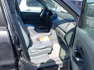 2004 Honda Pilot EX with VIN 2HKYF18564H505136, listed as a IAAI auction lot 42101753 with 236,696 mi miles. Bid and sale history available at carsss.com. Image 5.