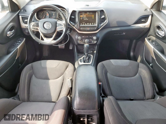 2017 Jeep Cherokee Latitude z VIN 1C4PJLCB9HW577712, wystawiony jako Copart lot #57877175 z przebiegiem 64 653 mil mil oraz Szkoda całkowita • Salvage title. Historia ofert i sprzedaży dostępna na DreamBid. Obrazek 8.