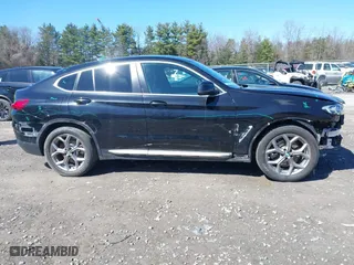 2022 BMW X4 xDrive30i with VIN 5UX33DT01N9K26959, listed as a IAAI auction lot 41835053 with 39,685 mi miles. Bid and sale history available at carsss.com. Image 13.
