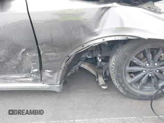 2019 Dodge Durango SXT Plus z VIN 1C4RDHAG0KC575352, wystawiony jako IAAI lot #42047245 z przebiegiem Nie podano mil oraz . Historia ofert i sprzedaży dostępna na DreamBid. Obrazek 18.
