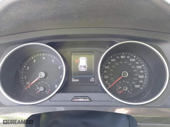 2021 Volkswagen Tiguan S with VIN 3VV1B7AX9MM056025, listed as a IAAI auction lot 41352521 with 98,944 mi miles. Bid and sale history available at carsss.com. Image 7.