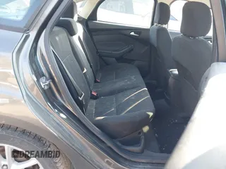 2016 Ford Focus SE с VIN 1FADP3F21GL274734, выставлен на аукционе IAAI как лот 42101168 с пробегом 98 404 миль миль и . История ставок и продаж доступна на DreamBid. Изображение 8.