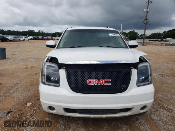 2008 GMC Yukon XL SLE w/3SA with VIN 1GKFC160X8R177911, listed as a Copart auction lot 71835274 with Not Provided miles and Salvage Title. Bid and sale history available at carsss.com. Image 6.