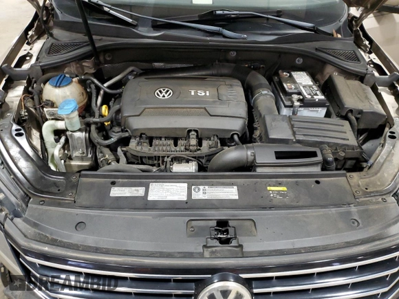 2016 Volkswagen Passat SE z VIN 1VWBT7A30GC022491, wystawiony jako Copart lot #85532264 z przebiegiem 157 602 mil mil oraz Szkoda całkowita • Salvage title. Historia ofert i sprzedaży dostępna na DreamBid. Obrazek 13.