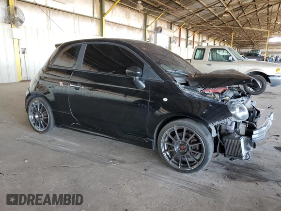 2017 FIAT 500 Abarth z VIN 3C3CFFFH3HT542420, wystawiony jako Copart lot #79621064 z przebiegiem 129 633 mil mil oraz Czysty tytuł • Clean title. Historia ofert i sprzedaży dostępna na DreamBid. Obrazek 4.