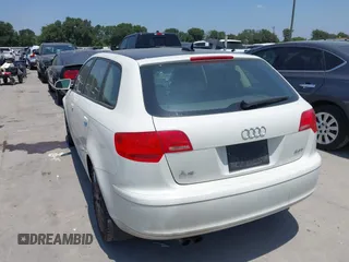 2006 Audi A3 Premium z VIN WAUNF78P36A019060, wystawiony jako IAAI lot #42334130 z przebiegiem 136 200 mil mil oraz . Historia ofert i sprzedaży dostępna na DreamBid. Obrazek 3.