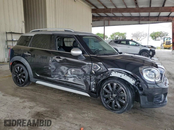 2018 MINI Countryman Cooper S with VIN WMZYT3C32J3E93605, listed as a Copart auction lot 75333004 with 64,132 mi miles and Salvage Title. Bid and sale history available at carsss.com. Image 4.
