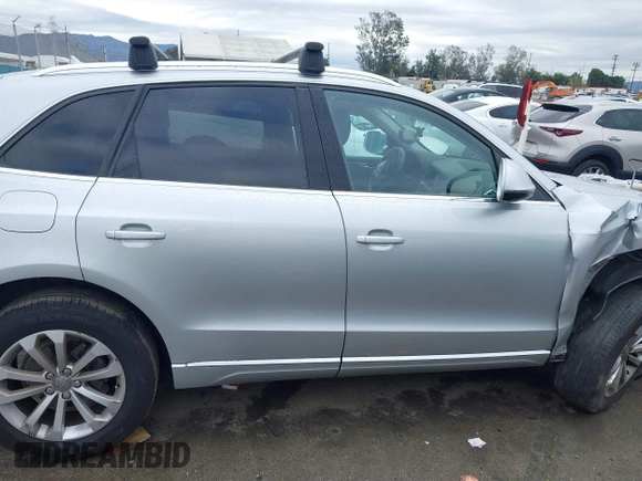 2013 Audi Q5 Premium Plus with VIN WA1LFAFPXDA057449, listed as a IAAI auction lot 41776269 with 105,145 mi miles. Bid and sale history available at carsss.com. Image 13.