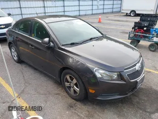 2014 Chevrolet Cruze 1LT с VIN 1G1PC5SB0E7375007, выставлен на аукционе IAAI как лот 42852618 с пробегом 192 680 миль миль и . История ставок и продаж доступна на DreamBid. Изображение 1.