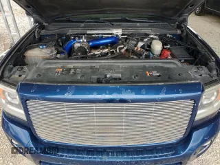 2016 GMC Sierra 2500HD SLT z VIN 1GT12TE80GF271582, wystawiony jako Copart lot #59993915 z przebiegiem 224 490 mil mil oraz Szkoda całkowita • Salvage title. Historia ofert i sprzedaży dostępna na DreamBid. Obrazek 11.