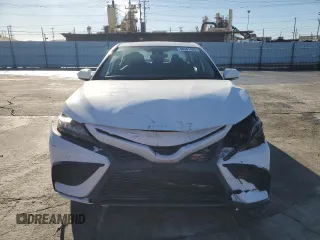 2022 Toyota Camry SE with VIN 4T1G11AK7NU065084, listed as a Copart auction lot 48381455 with 16,945 mi miles and Salvage Title. Bid and sale history available at DreamBid. Image 5.