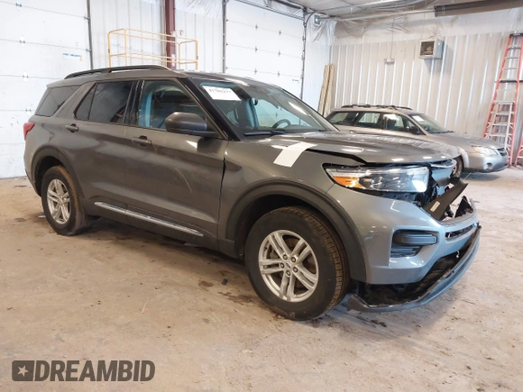 2023 Ford Explorer XLT with VIN 1FMSK8DH2PGB45913, listed as a IAAI auction lot 41701277 with 13,939 mi miles. Bid and sale history available at carsss.com. Image 1.
