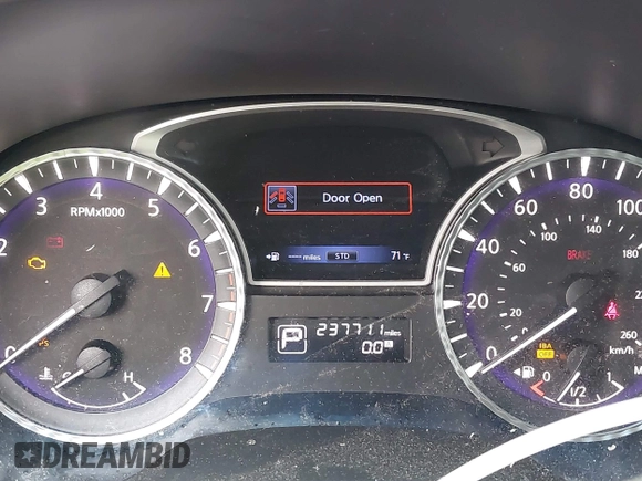 2013 Infiniti JX35 z VIN 5N1AL0MMXDC306339, wystawiony jako IAAI lot #42364060 z przebiegiem 237 711 mil mil oraz . Historia ofert i sprzedaży dostępna na DreamBid. Obrazek 7.