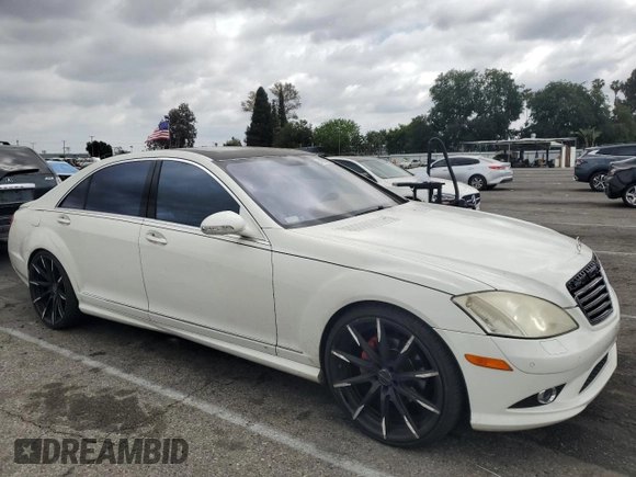 2008 Mercedes-Benz S 550 with VIN WDDNG71X18A165072, listed as a Copart auction lot 54679485 with 192,223 mi miles and Clean Title. Bid and sale history available at DreamBid. Image 4.