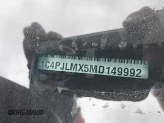 2021 Jeep Cherokee Latitude Lux с VIN 1C4PJLMX5MD149992, выставлен на аукционе IAAI как лот 42123996 с пробегом Не указан миль и . История ставок и продаж доступна на DreamBid. Изображение 9.