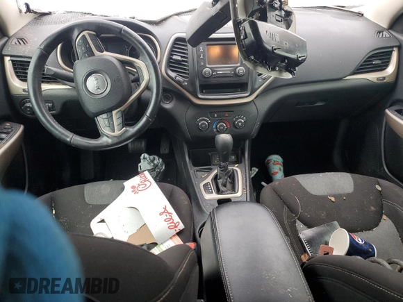 2018 Jeep Cherokee Latitude Tech Connect z VIN 1C4PJLCB7JD557234, wystawiony jako Copart lot #50689405 z przebiegiem 85 973 mil mil oraz Nie do naprawy • Non repairable. Historia ofert i sprzedaży dostępna na DreamBid. Obrazek 8.