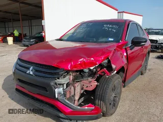 2020 Mitsubishi Eclipse Cross LE z VIN JA4AT4AA5LZ001536, wystawiony jako IAAI lot #41916001 z przebiegiem 93 445 mil mil oraz . Historia ofert i sprzedaży dostępna na DreamBid. Obrazek 2.