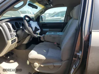 2007 Toyota Tundra SR5 with VIN 5TFRV54107X026060, listed as a Copart auction lot 68282474 with 93,017 mi miles and Salvage Title. Bid and sale history available at carsss.com. Image 7.