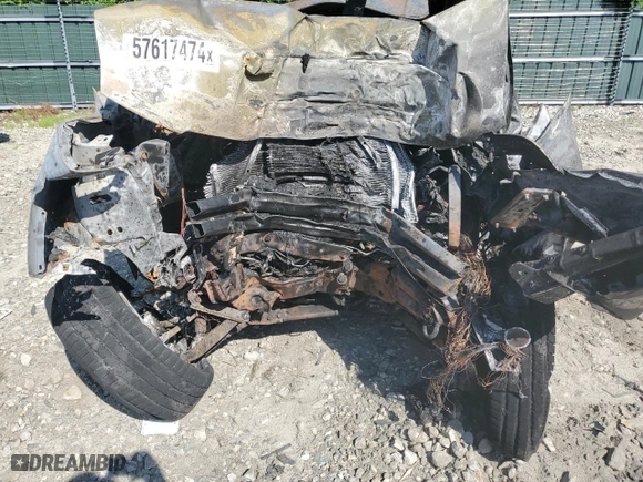2010 Chevrolet Avalanche LTZ with VIN 3GNVKGE01AG291940, listed as a Copart auction lot 57617474 with 0 mi miles and Salvage Title. Bid and sale history available at carsss.com. Image 12.